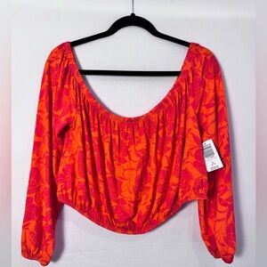 New with tags Torrid Crop on or off the shoulder top size 1
